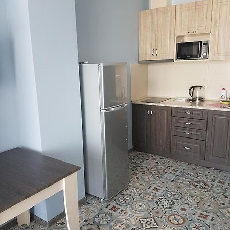 Apartment Lotos Batumi 72 エクステリア 写真
