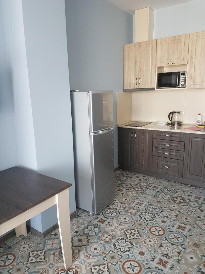 Apartment Lotos Batumi 72 エクステリア 写真