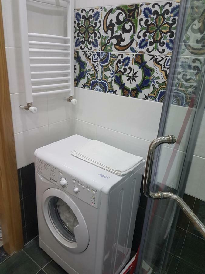 Apartment Lotos Batumi 72 エクステリア 写真
